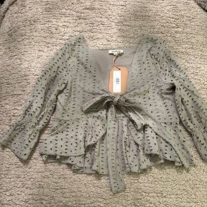 Cute cropped top.